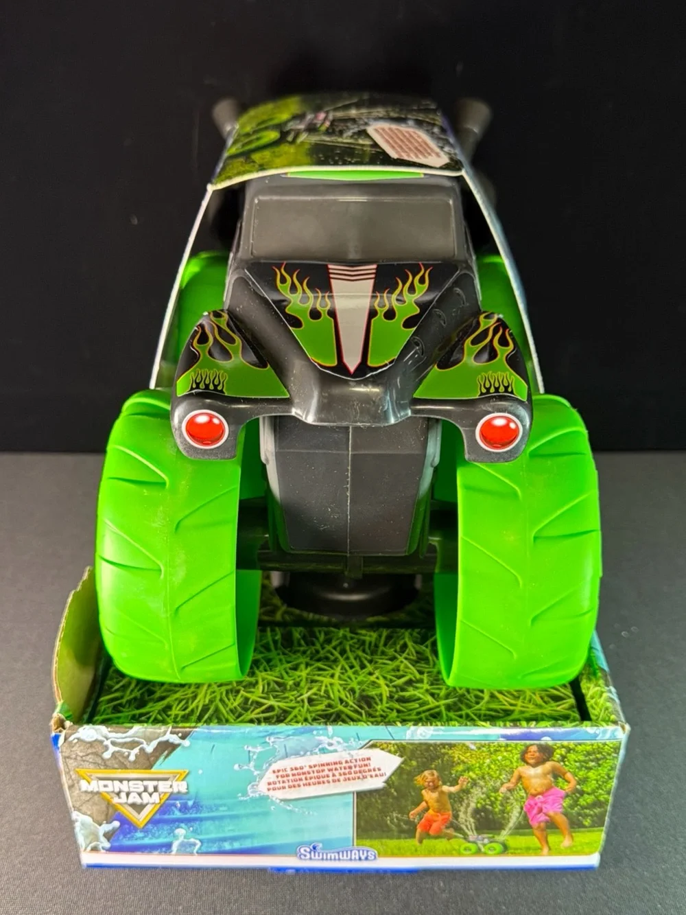 Monster Jam Grave Digger Wild Whippin’ Sprinkler, SwimWays Water Toy, Brand New